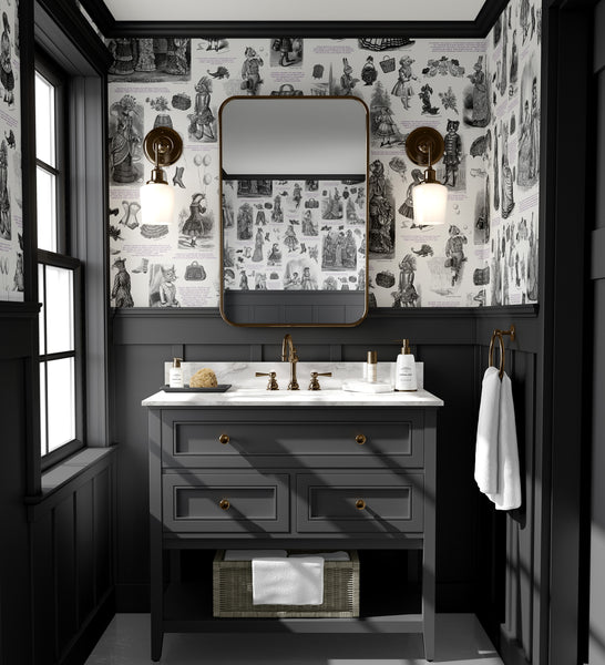 Visitorian Fashionista  Black & White