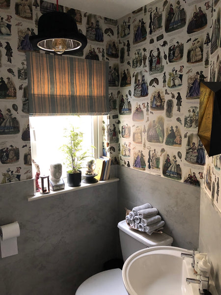 Visitorian Fashionista Wallpaper Tinted